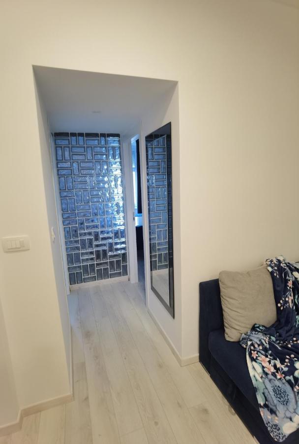 Oliver Apartment